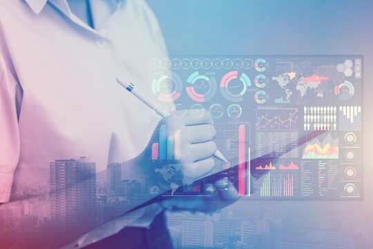 Data Management & Information Technology